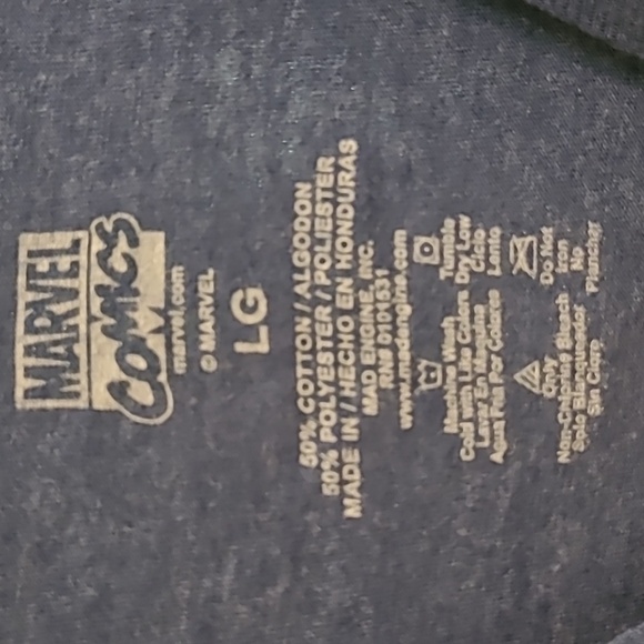 "Trust Me I'm a Superhero" Marvel Men's Large T-Shirt - Picture 3 of 3